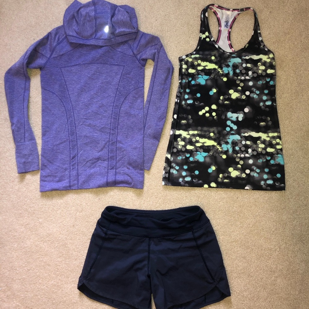 Lot of 3 Ivivva clothes
